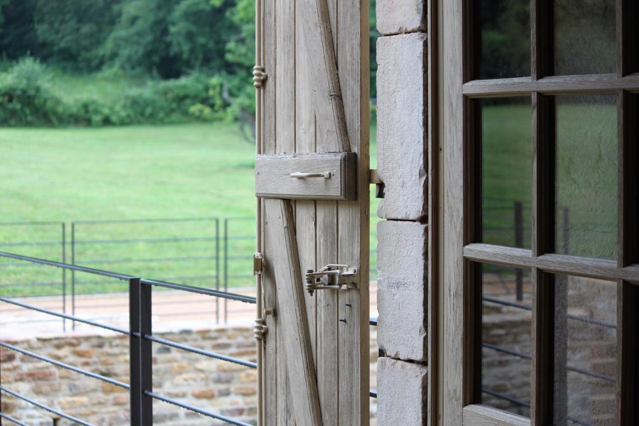 Chateau De Balleure Etrigny Exterior photo